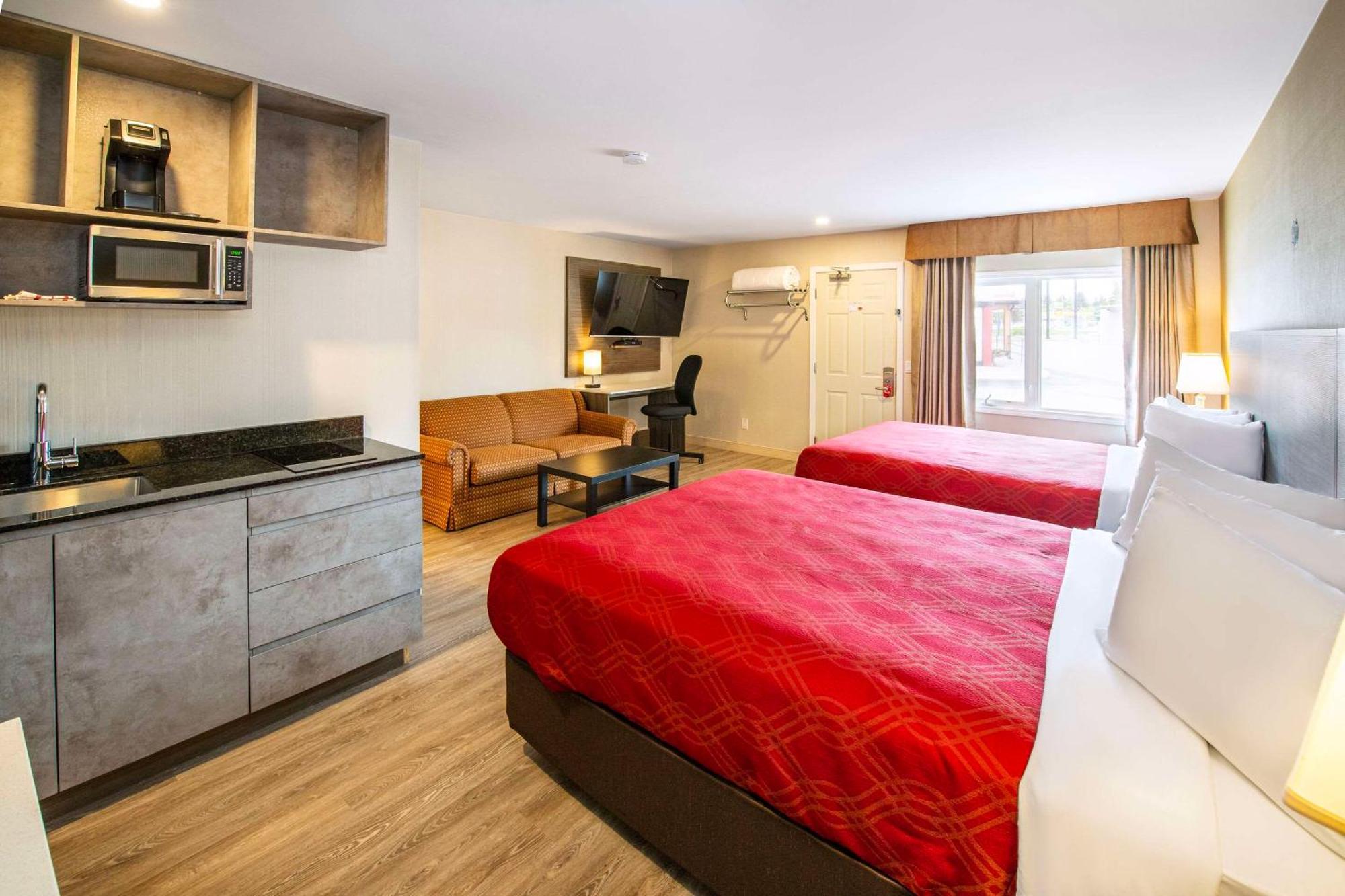 Econo Lodge Inn & Suites Пинчер-Крик Экстерьер фото