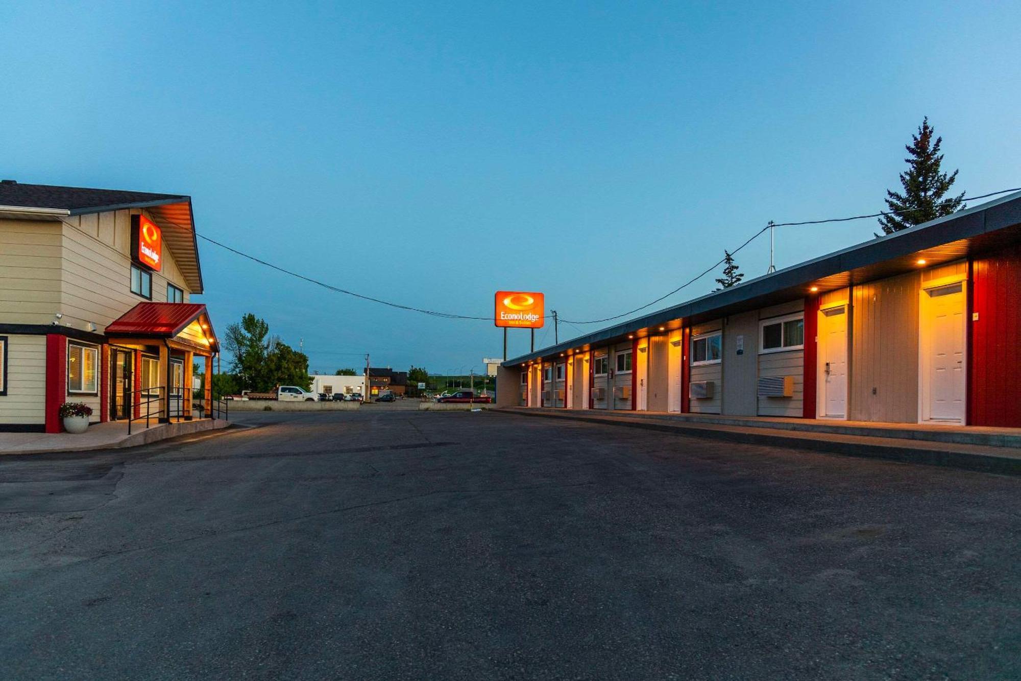 Econo Lodge Inn & Suites Пинчер-Крик Экстерьер фото