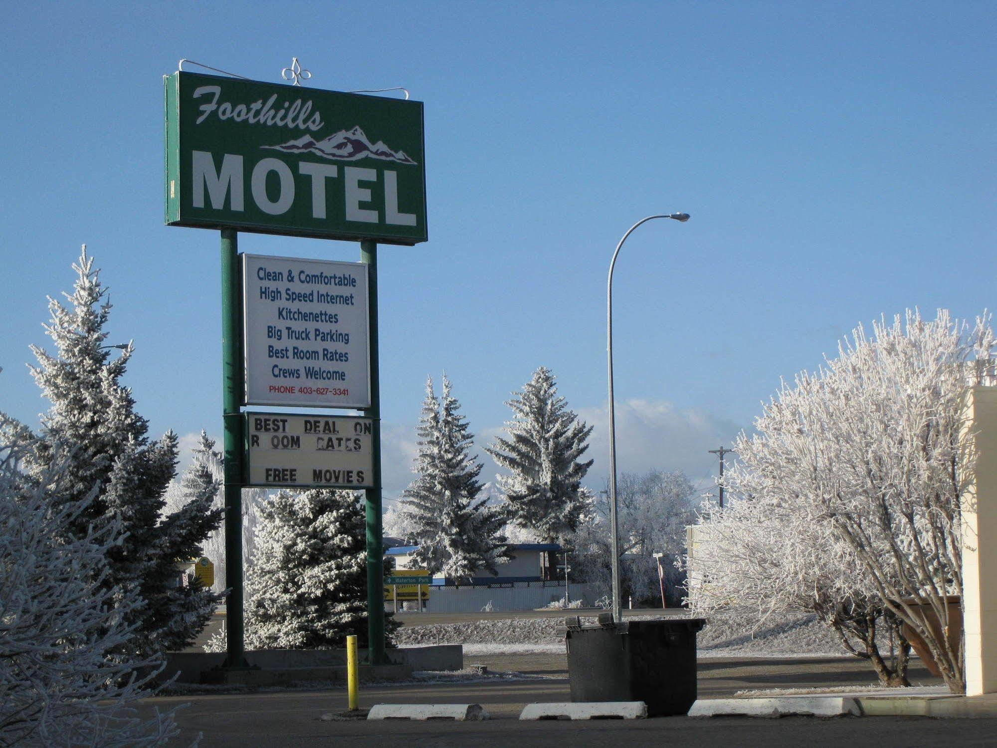 Econo Lodge Inn & Suites Пинчер-Крик Экстерьер фото