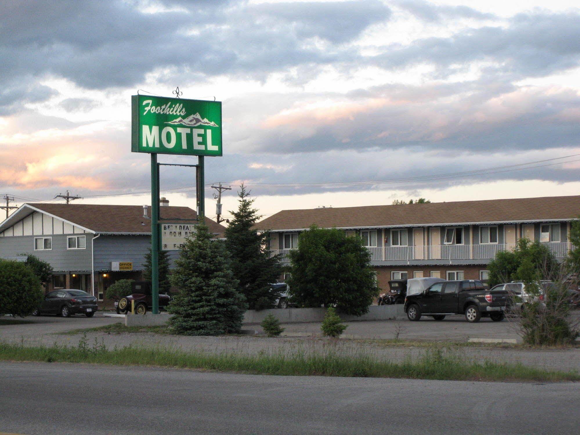 Econo Lodge Inn & Suites Пинчер-Крик Экстерьер фото